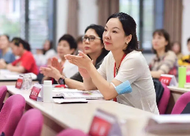 �廪Ů����ѵ�����