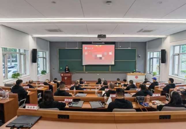 ������ѧAIʱ����ҵ��Ӫ�����߼����ް�