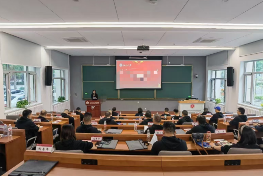 ������ѧ��ʱ��������������У���ۺ�����������